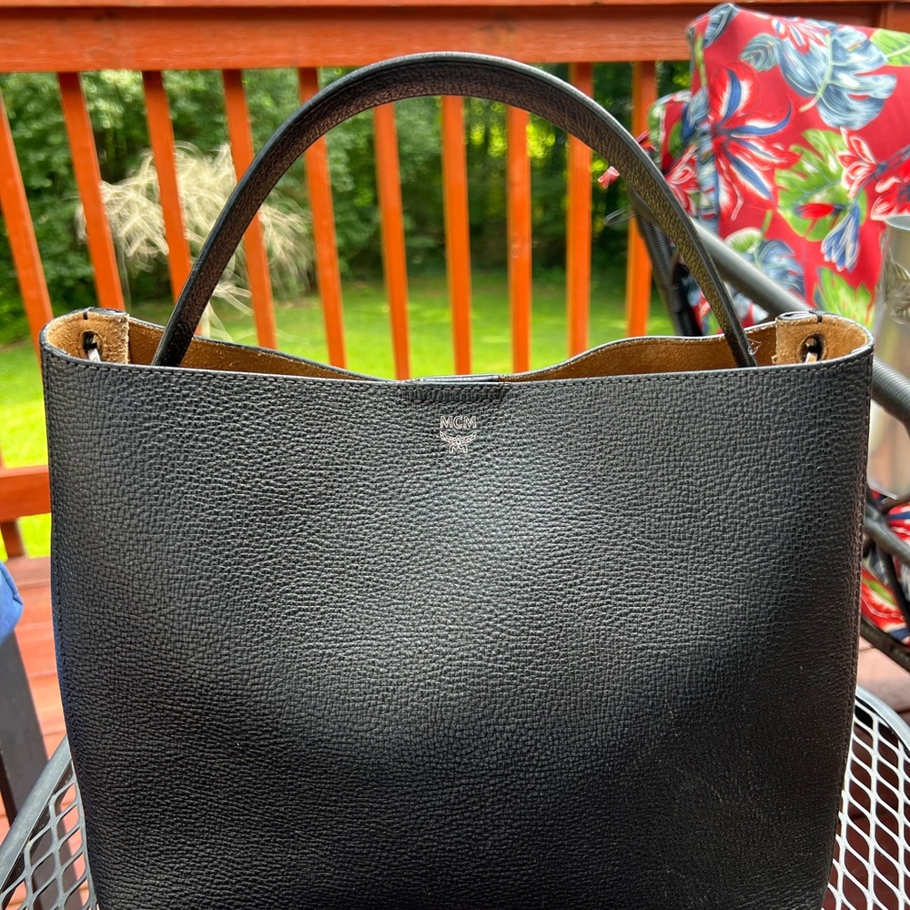 MCM no odors, smoke free environment